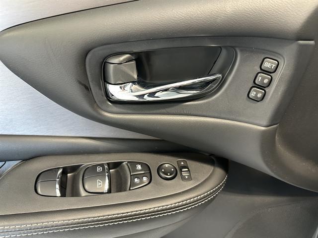 used 2022 Nissan Murano car, priced at $30,000