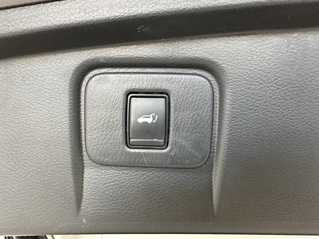 used 2022 Nissan Murano car, priced at $30,000