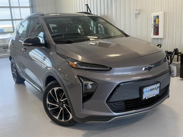 used 2022 Chevrolet Bolt EUV car, priced at $18,000