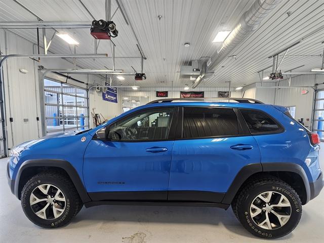 used 2017 Jeep Cherokee car, priced at $17,556