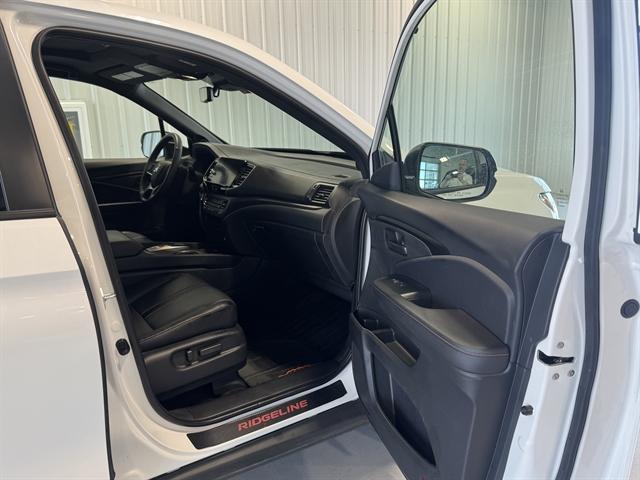 used 2024 Honda Ridgeline car, priced at $40,000