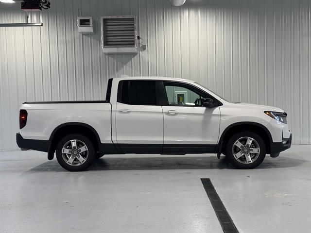 used 2024 Honda Ridgeline car, priced at $40,000