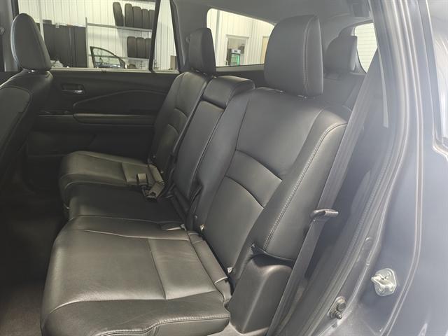 used 2022 Honda Pilot car, priced at $31,000