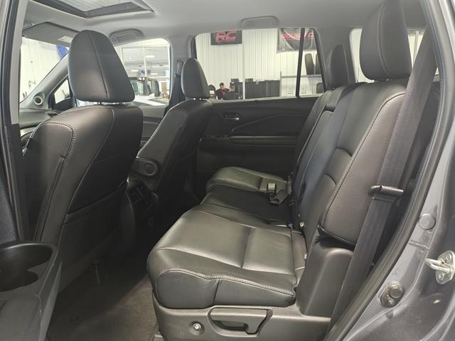 used 2022 Honda Pilot car, priced at $31,000