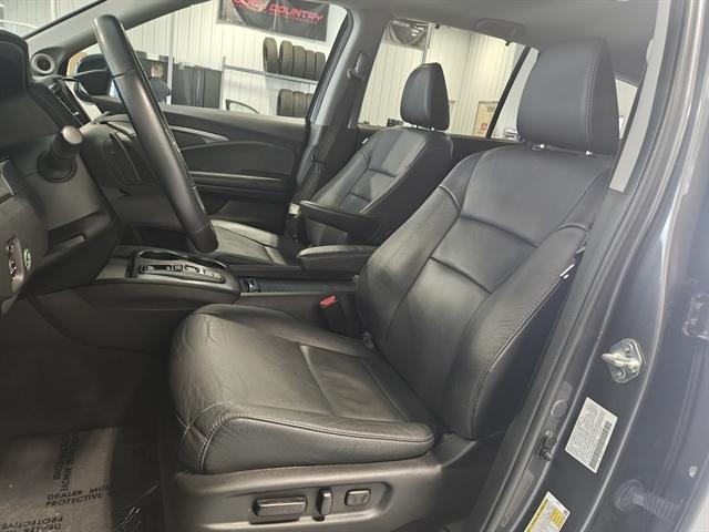 used 2022 Honda Pilot car, priced at $31,000