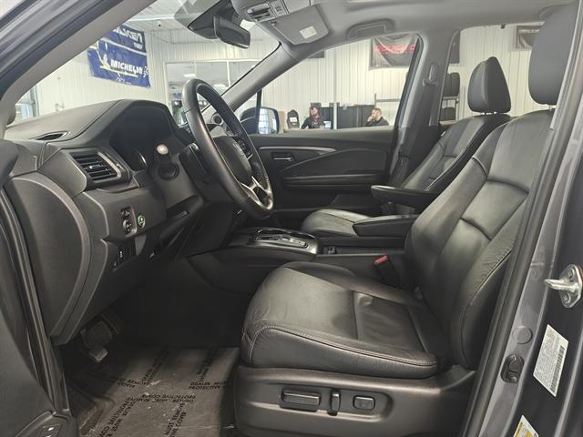 used 2022 Honda Pilot car, priced at $31,000