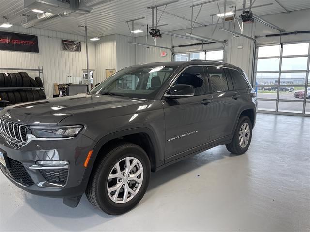 used 2022 Jeep Grand Cherokee car, priced at $36,999