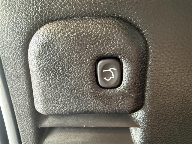 used 2021 Jeep Grand Cherokee car, priced at $19,710