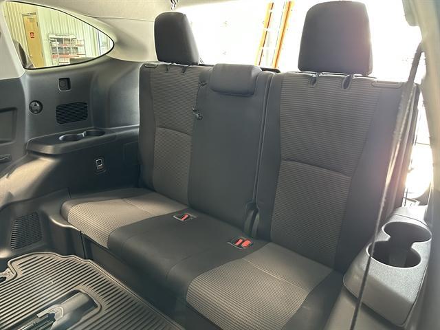 used 2021 Toyota Highlander Hybrid car, priced at $32,000