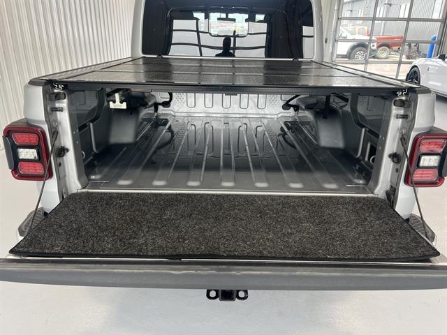 used 2022 Jeep Gladiator car, priced at $35,000