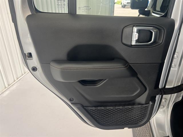 used 2022 Jeep Gladiator car, priced at $35,000