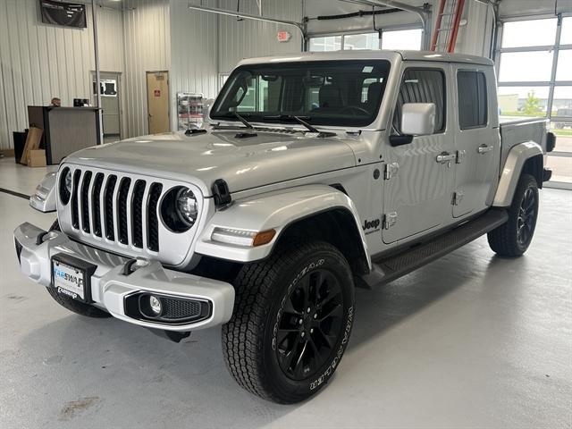 used 2022 Jeep Gladiator car, priced at $35,000