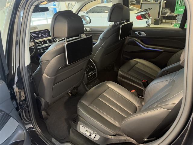 used 2019 BMW X7 car, priced at $40,000