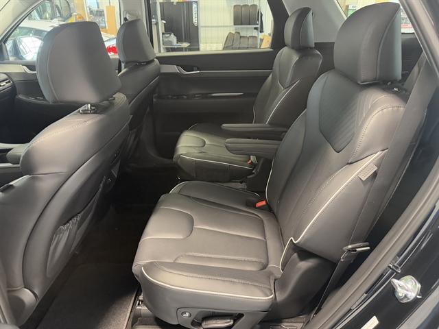 used 2025 Hyundai Palisade car, priced at $41,000