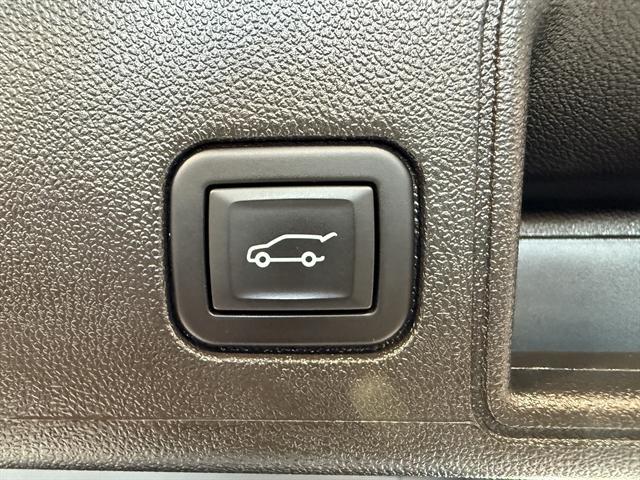 used 2024 GMC Terrain car, priced at $25,000