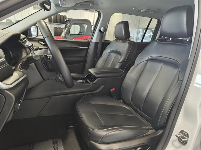 used 2022 Jeep Grand Cherokee L car, priced at $35,362