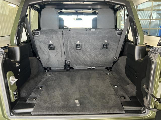 used 2021 Jeep Wrangler Unlimited car, priced at $32,000