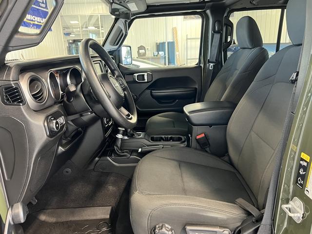 used 2021 Jeep Wrangler Unlimited car, priced at $32,000