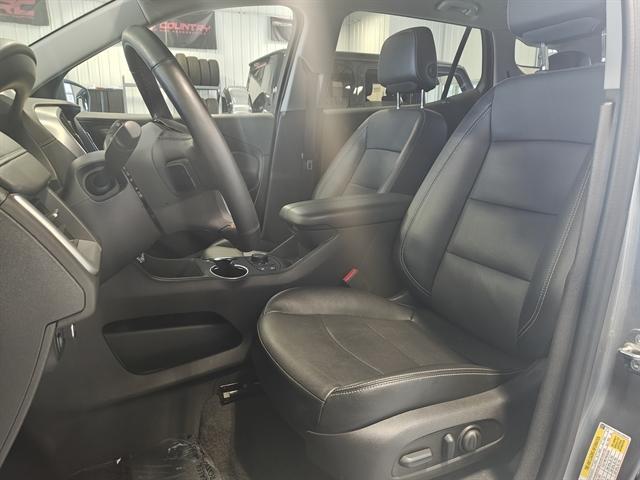 used 2024 GMC Terrain car, priced at $28,000