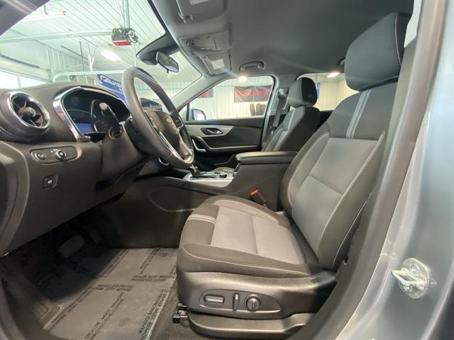 used 2025 Chevrolet Blazer car, priced at $34,000