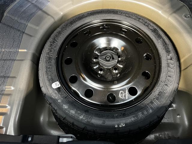 used 2015 Ford Taurus car, priced at $11,000