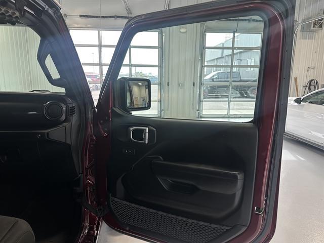used 2022 Jeep Gladiator car, priced at $32,500