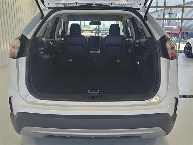 used 2024 Ford Edge car, priced at $30,000