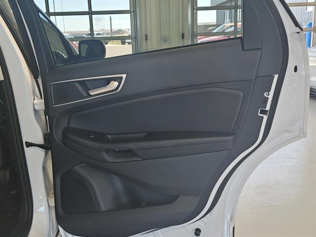 used 2024 Ford Edge car, priced at $30,000