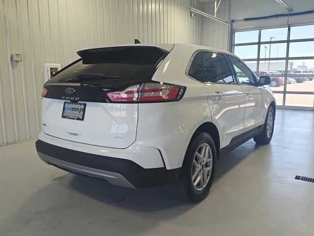 used 2024 Ford Edge car, priced at $30,000