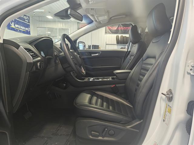 used 2024 Ford Edge car, priced at $30,000