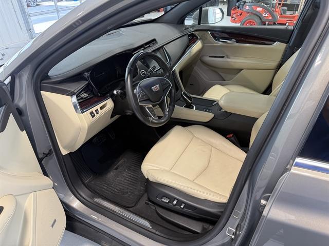 used 2019 Cadillac XT5 car, priced at $19,000