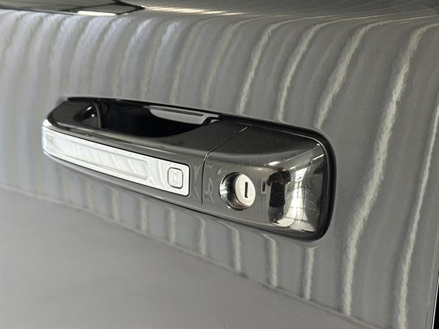 used 2019 Ram 1500 car, priced at $33,000