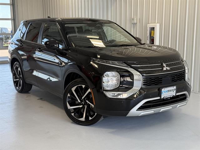 used 2022 Mitsubishi Outlander car, priced at $26,000