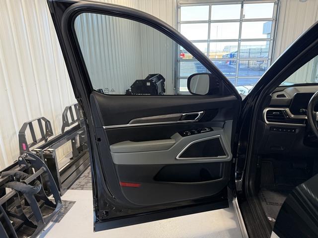 used 2023 Kia Telluride car, priced at $36,000