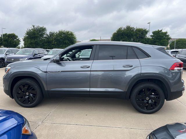 new 2024 Volkswagen Atlas Cross Sport car, priced at $39,937