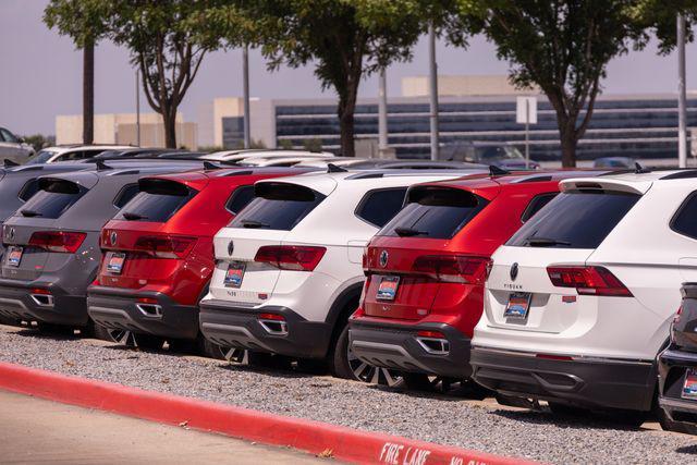 new 2024 Volkswagen Atlas car, priced at $47,195