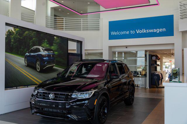 new 2025 Volkswagen Atlas Cross Sport car, priced at $50,061