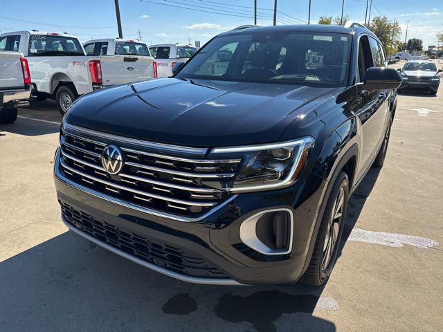 new 2025 Volkswagen Atlas car, priced at $49,316