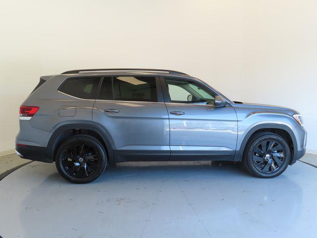 new 2024 Volkswagen Atlas car, priced at $32,647