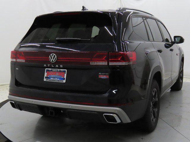 new 2024 Volkswagen Atlas car, priced at $44,638