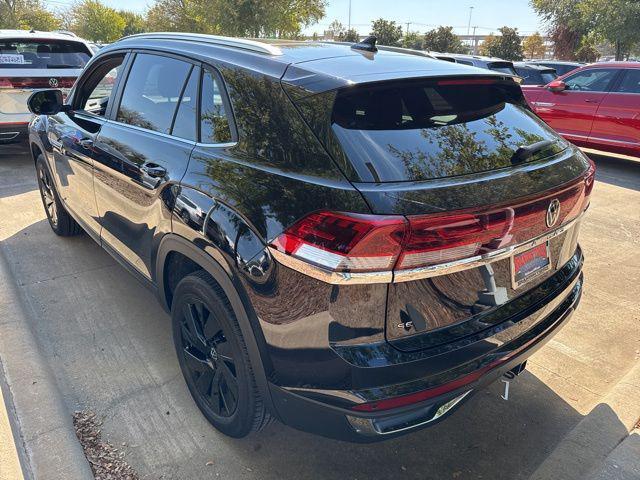 new 2025 Volkswagen Atlas Cross Sport car, priced at $44,011