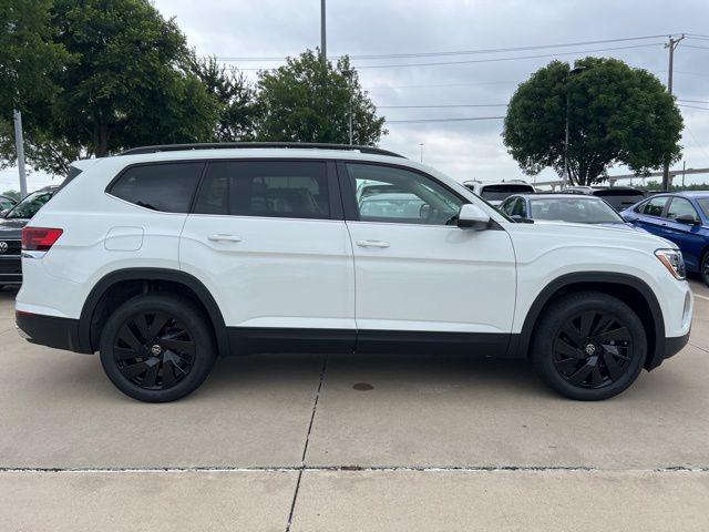 new 2024 Volkswagen Atlas car, priced at $40,446