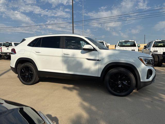 new 2025 Volkswagen Atlas Cross Sport car, priced at $44,011