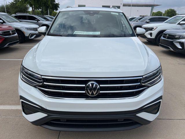 new 2024 Volkswagen Tiguan car, priced at $32,106