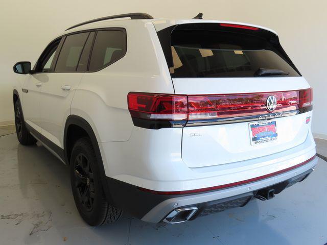 new 2024 Volkswagen Atlas car, priced at $49,321