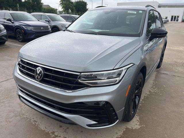 new 2024 Volkswagen Tiguan car, priced at $33,954