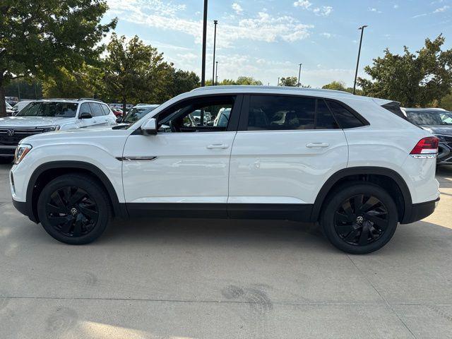 new 2025 Volkswagen Atlas Cross Sport car, priced at $44,011