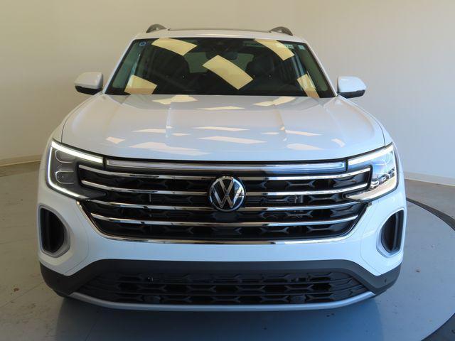 new 2025 Volkswagen Atlas car, priced at $44,521