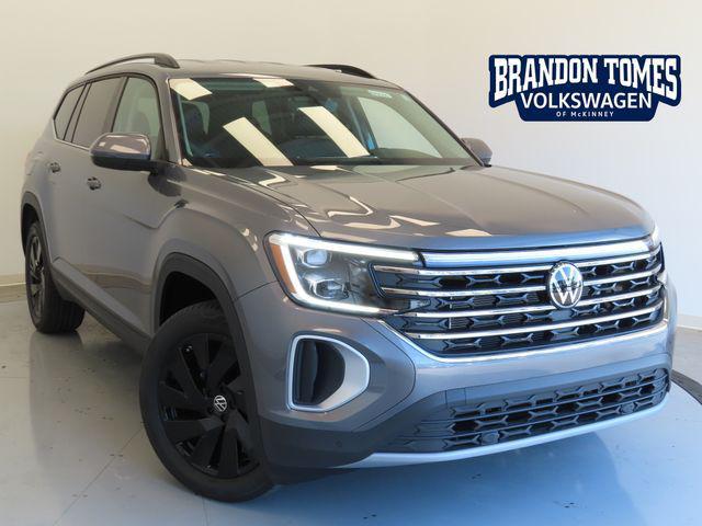 new 2024 Volkswagen Atlas car, priced at $32,667