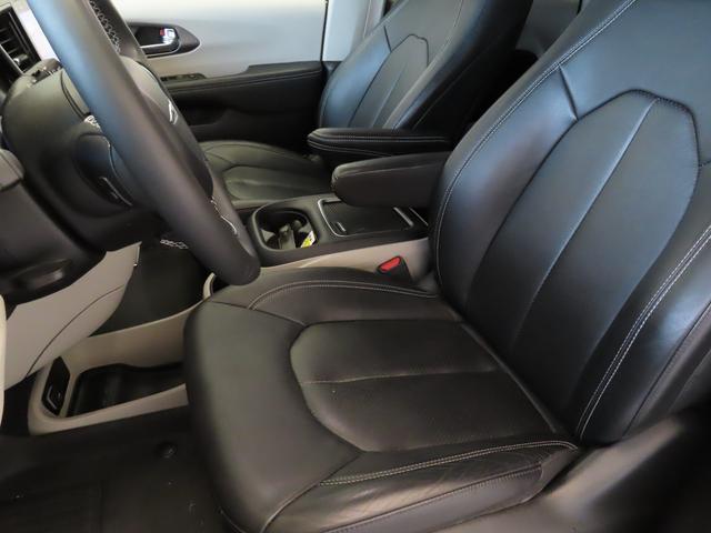 used 2022 Chrysler Pacifica car, priced at $32,911